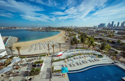 Jumeirah House | King Room At LA Mer Beach By Luxury Bookings