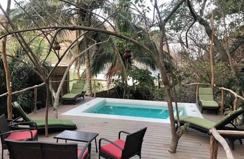 Arroyo Cruz House | King room with Deck pool, in front of bay n beach!