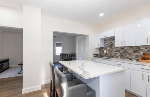 Seaside Heights Apartment | King Room with Two King Beds