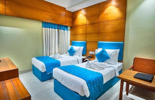 Sector V Hotel | King S Crown