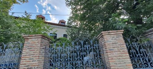 Telavi House | King's Neighbours