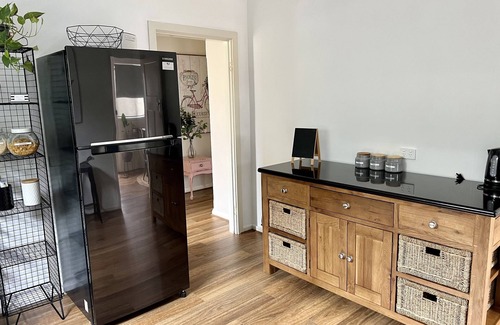 West Tamworth House | King's Park - Quiet 3 Bedroom House - Free Wifi