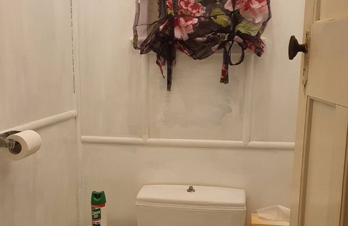 Mount Morgan Bed & Breakfast | King Single plus 3 Singles in Meyenburg House with shared bathroom & kitchen