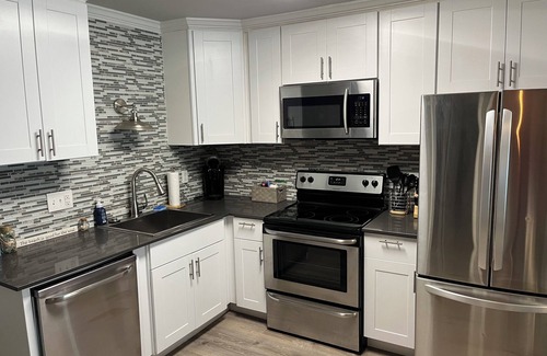 Fort Morgan Condo | King Size Comfort-King Size View!