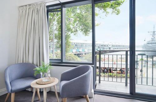 Woolloomooloo Apartment | King Size Studio With Water View Walk To The City