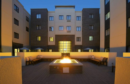 Little Rock Medical District Apartment | King Studio. Free Breakfast Buffet. Near Little Rock Medical Center.
