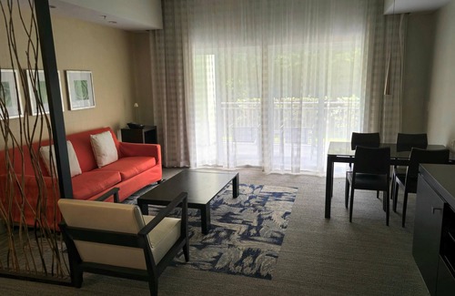 Doral Condo | King Studio, Kitchen, Lanai - Near Kaseya Center