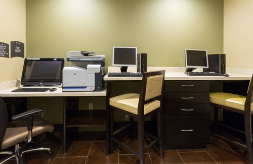 East Point Apartment | King Studio Near ATL | Free Breakfast + 24h Business Center!