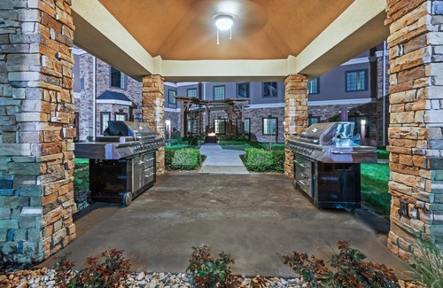 Amarillo Condo | King Suite | Free Daily Breakfast, Indoor Pool + Fitness Center