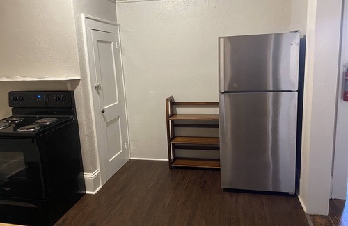 Boone Apartment | King Suite on King Street