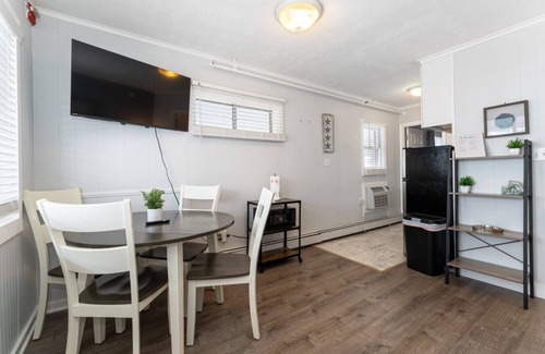 Old Orchard Beach Apartment | King Suite Steps to the Beach (466)