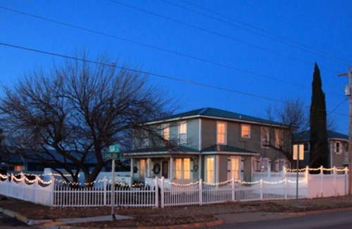 San Angelo Bed & Breakfast | King Suite with landmark view at Music Garden Mansion