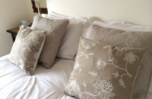 Tunley Bed & Breakfast | King William inn