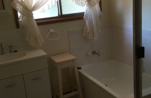 Kingaroy House | "Kingaroy Short Term Rentals" -The Ranch