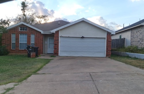 Fort Worth House | Kingbed 5 mins stockyards