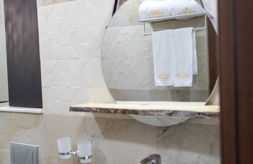 Algiers Hotel | Kingdom Luxury Hotel