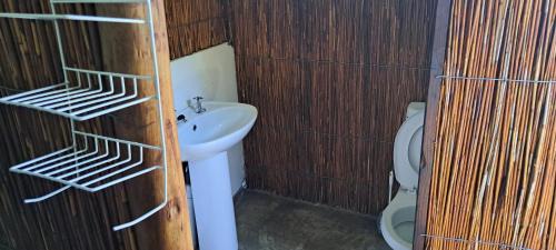 KwaMazambane Cabin | Kingfisher Bush Lodge