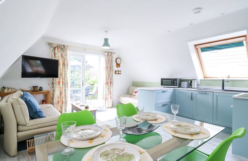 Thistley Green Cottage | KINGFISHER, pet friendly, character holiday cottage in Isleham