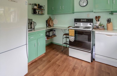 Akaroa House | Kingfisher's Perch - Takamatua Holiday Home