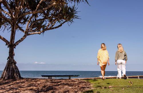 Kings Beach Apartment | Kings Beach Oceanfront Apartment With Pool