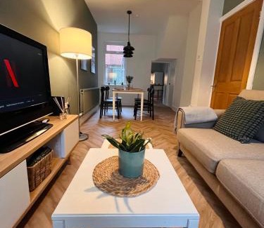 Belfast City Centre House | Kings Bridge Townhouse