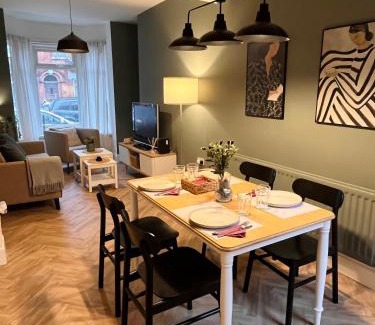 Belfast City Centre House | Kings Bridge Townhouse
