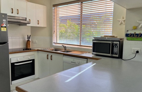 Kings Beach Apartment | KINGS COVE UNIT 3 - close to parks, BBQ areas, cafes, a playground, and the Kings Beach Surf Club