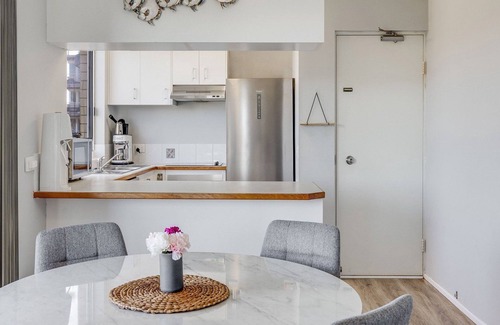 Kings Beach Apartment | KINGS COVE UNIT 7 - Enjoy a modern refurbished interior and ocean views