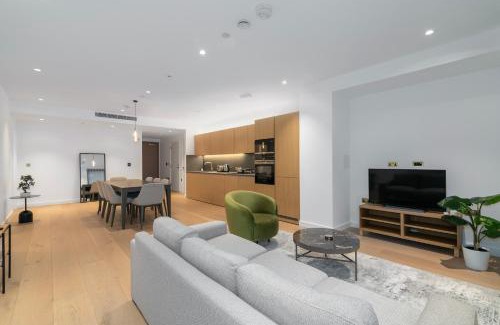 St. Pancras and Somers Town Apartment | Kings Cross - Luxury 3 Bed Apartment, Private Balcony