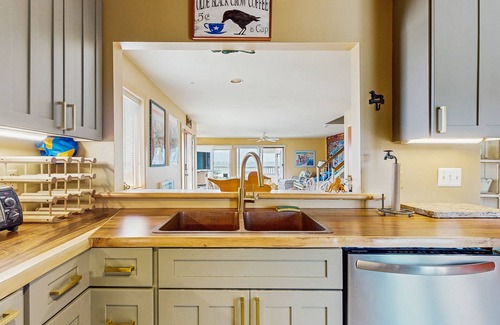 Fenwick Island House | Kings Grant townhouse w/bay views, outside shower and community pool
