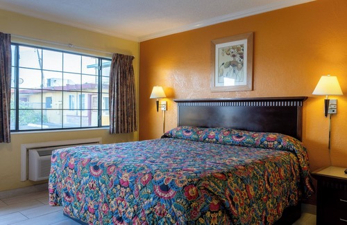 Lemoore Hotel | Kings Rest Motel