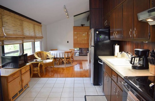 Deep Hole House | Kingslanding-Canal Front with Boat Dock!