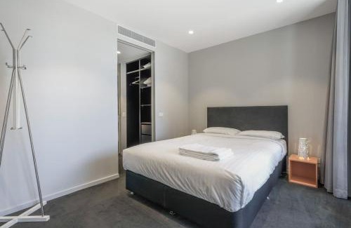 Kingston Apartment | Kingston Foreshore Island - Waterfront luxury - Hosted by Canstay
