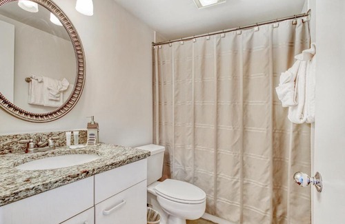 Arcadian Shores Apartment | Kingston North Hampton 1406