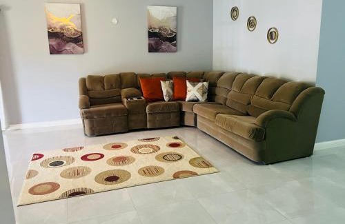 Saint Andrew House | Kingston Vacation Home Two Bedroom