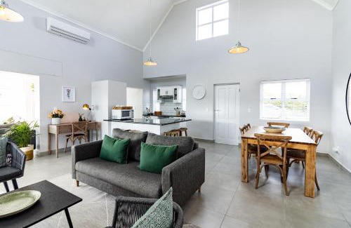 George House | Kingswood Hamlet No 5