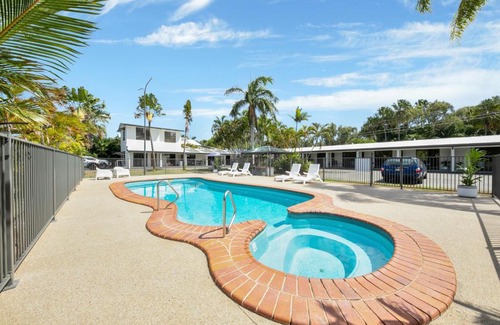 Kinka Beach Apartment | Kinka Palms Motel