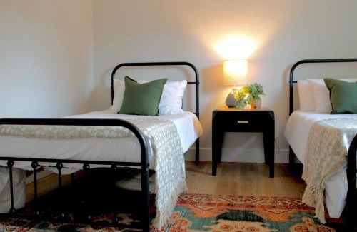 Estes Park Hotel | Kinnikinnik Motor Lodge