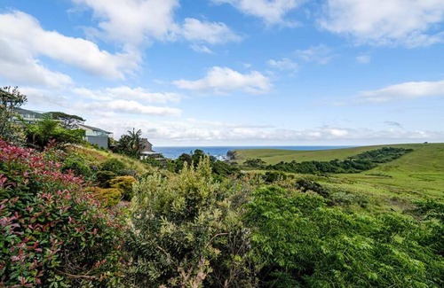Kiama Heights House | Kinosaki Bath - Epic Ocean Farm View