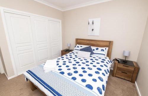 Orange East House | Kinross on Cox - Cosy Family Home
