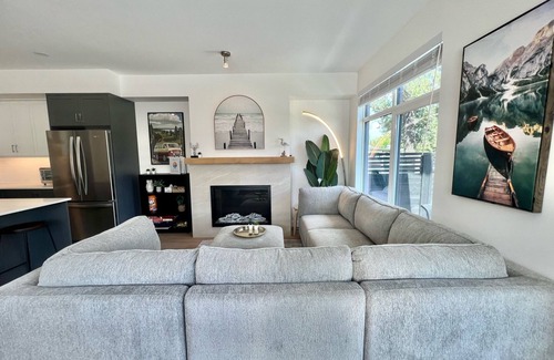 East Kootenay House | Kinsmen Beach Casa in Invermere!
