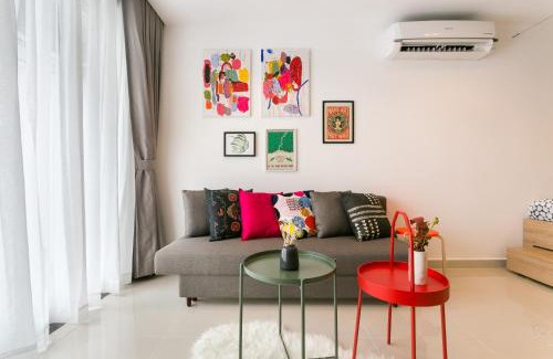 Tan Binh Apartment | KIRAKUAN Precious COCOON , Pool/Gym