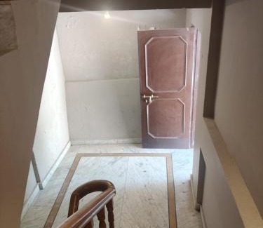 Balrampur Hotel | Kiran Cottage