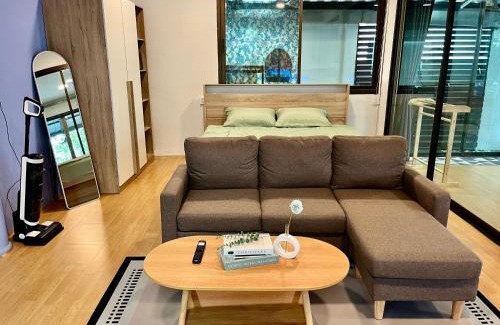 Rat Burana Ski Chalet | Kirin Riverside Homestay with AC, WiFi in Bangkok