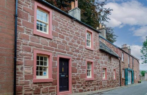 Kirriemuir House | Kirk Wynd Cottage