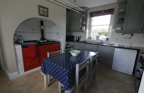 Carlisle House | Kirkandrews House. Sleeps 13 in 7 Bedrooms, 5 Bathrooms. Pets allowed