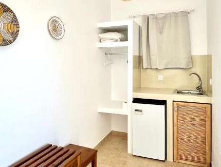 Paros Apartment | Kirki Rooms on the Hill
