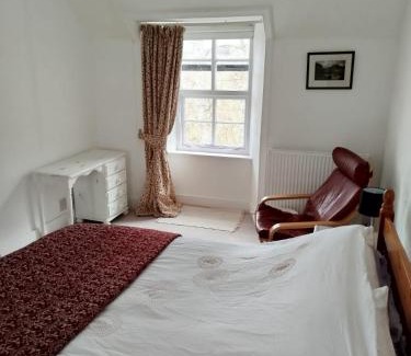Huntly House | Kirkton Cottage whole house in Cairnie Aberdeenshire