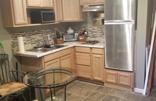 Kirkwood Apartment | Kirkwood 3Br/1 Bath On Meadow