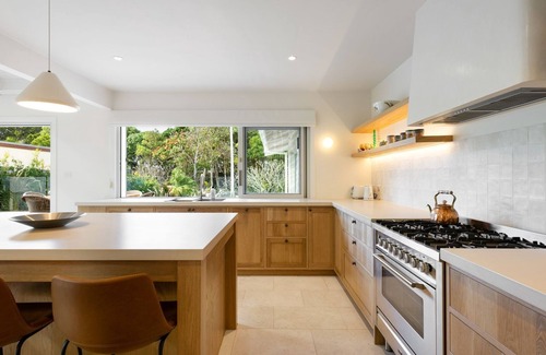 Suffolk Park House | Kirra Beach House - relax in pool & sauna
